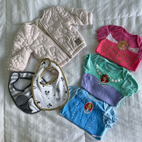 Disney Other - Disney baby bundle